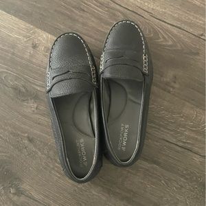 Women’s steel toe Rockport dress shoes